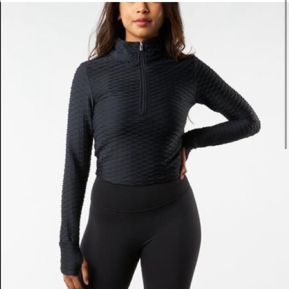 NWT Buffbunny Permafrost Pullover